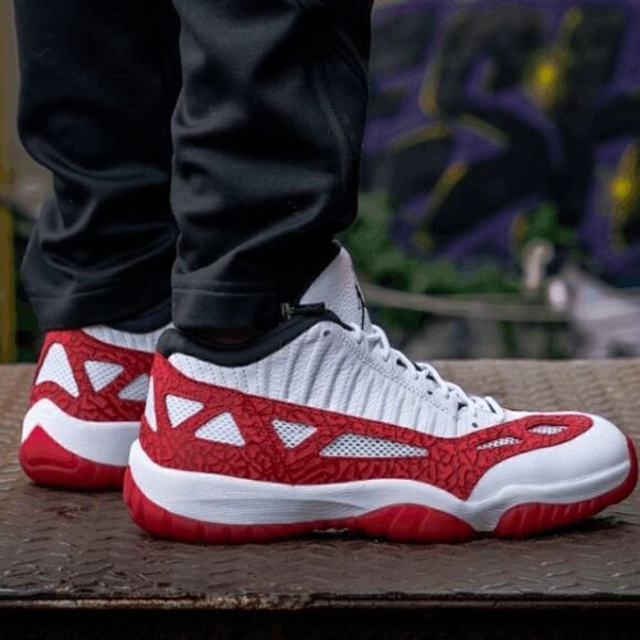 Rare EUC 2017 Mens Air Jordan 11 Retro Low IE GS White Gym Red Sneaker Shoes 18 - Picture 1 of 14